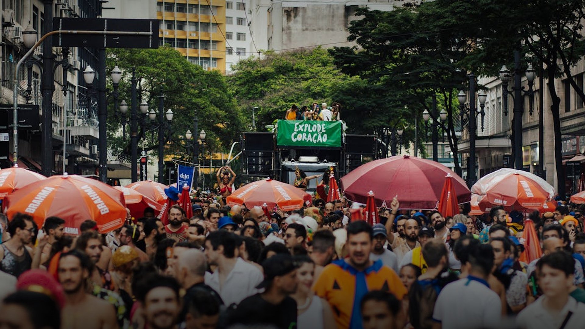 Somali Piracy Explodes in Indian Ocean Shipping Lanes