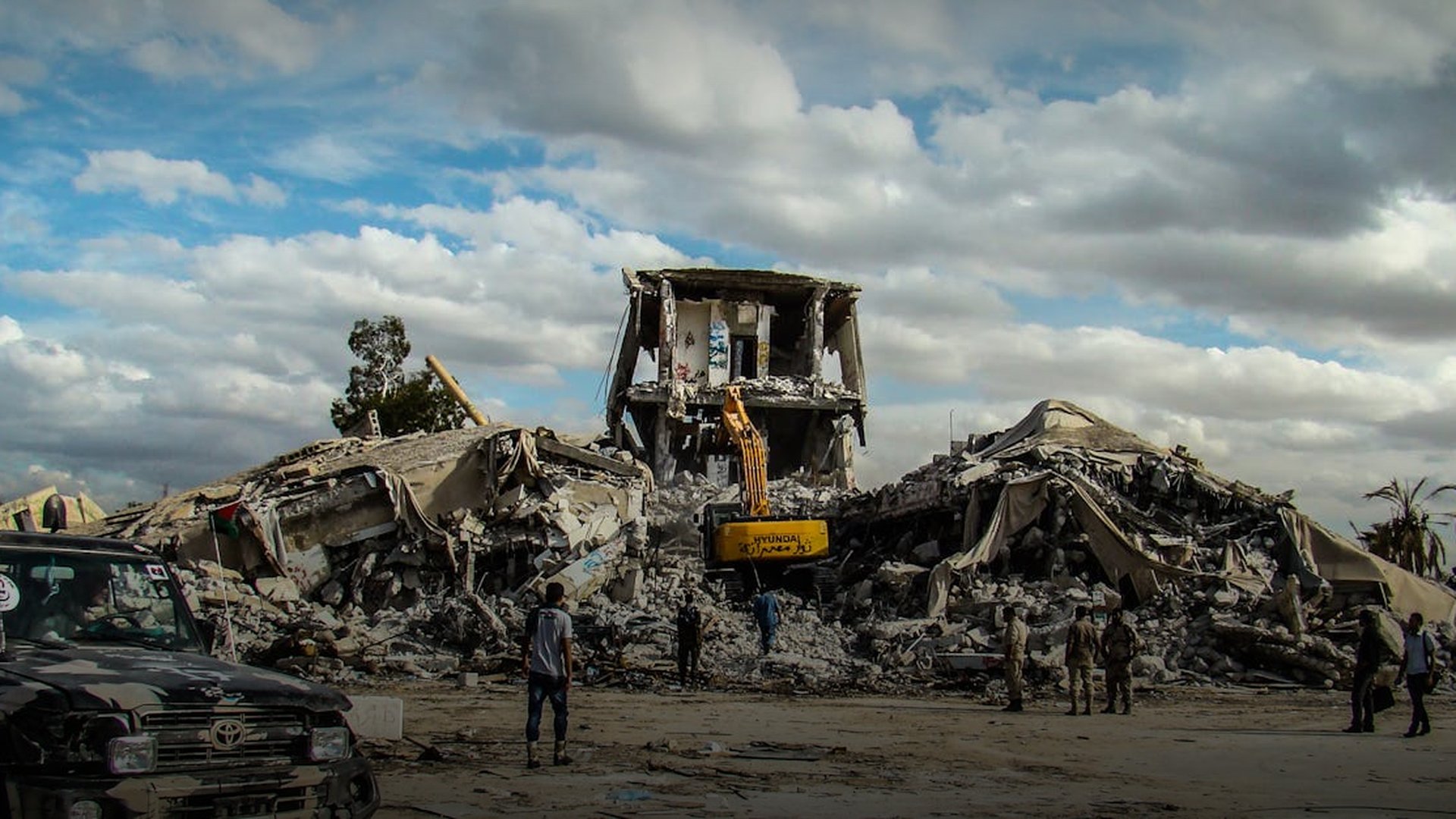 Libyan Rebels Enter Tripoli as Gaddafi Regime Collapses