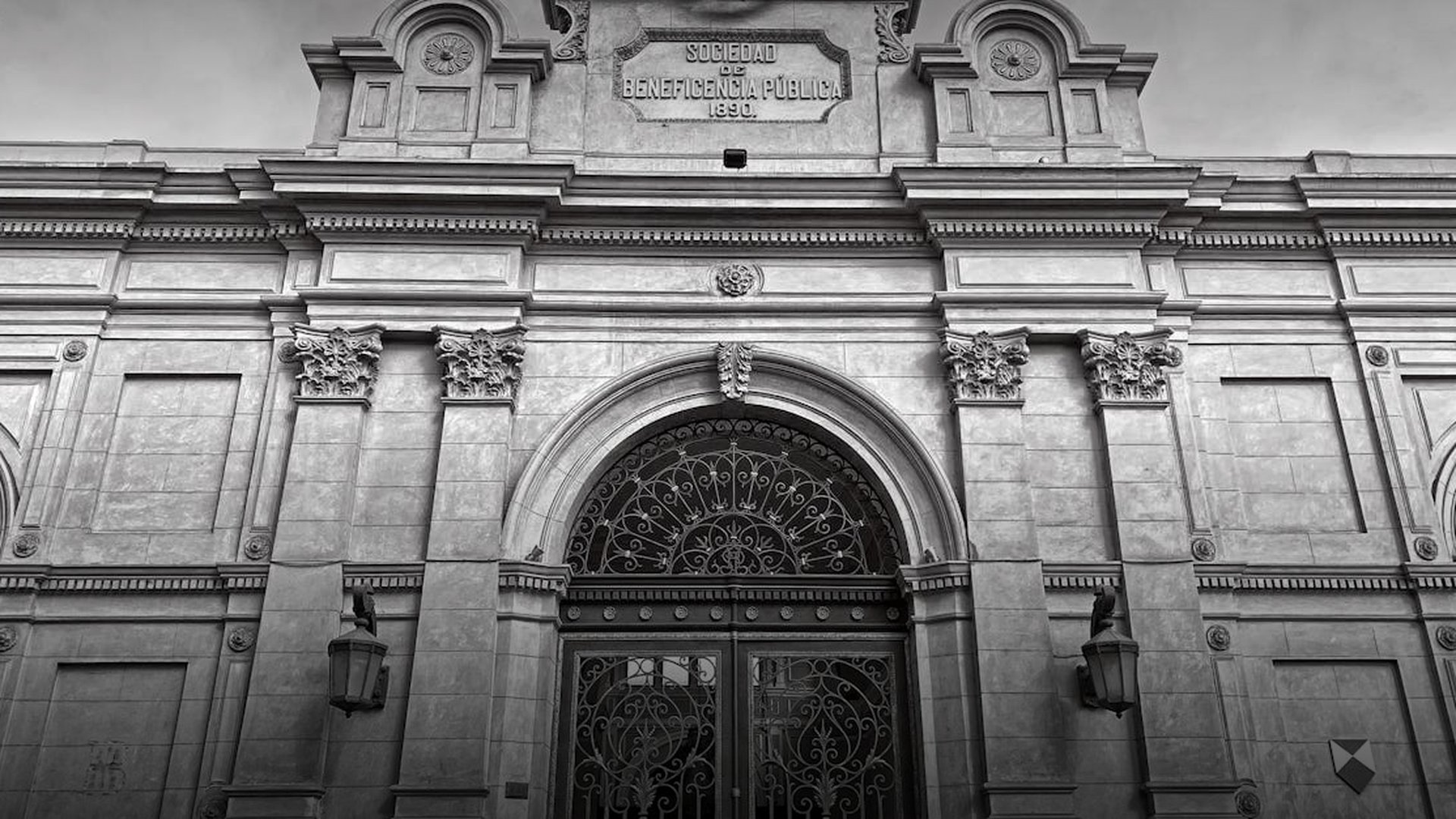 Syrian Forces Intensify Siege of Homs Opposition Districts