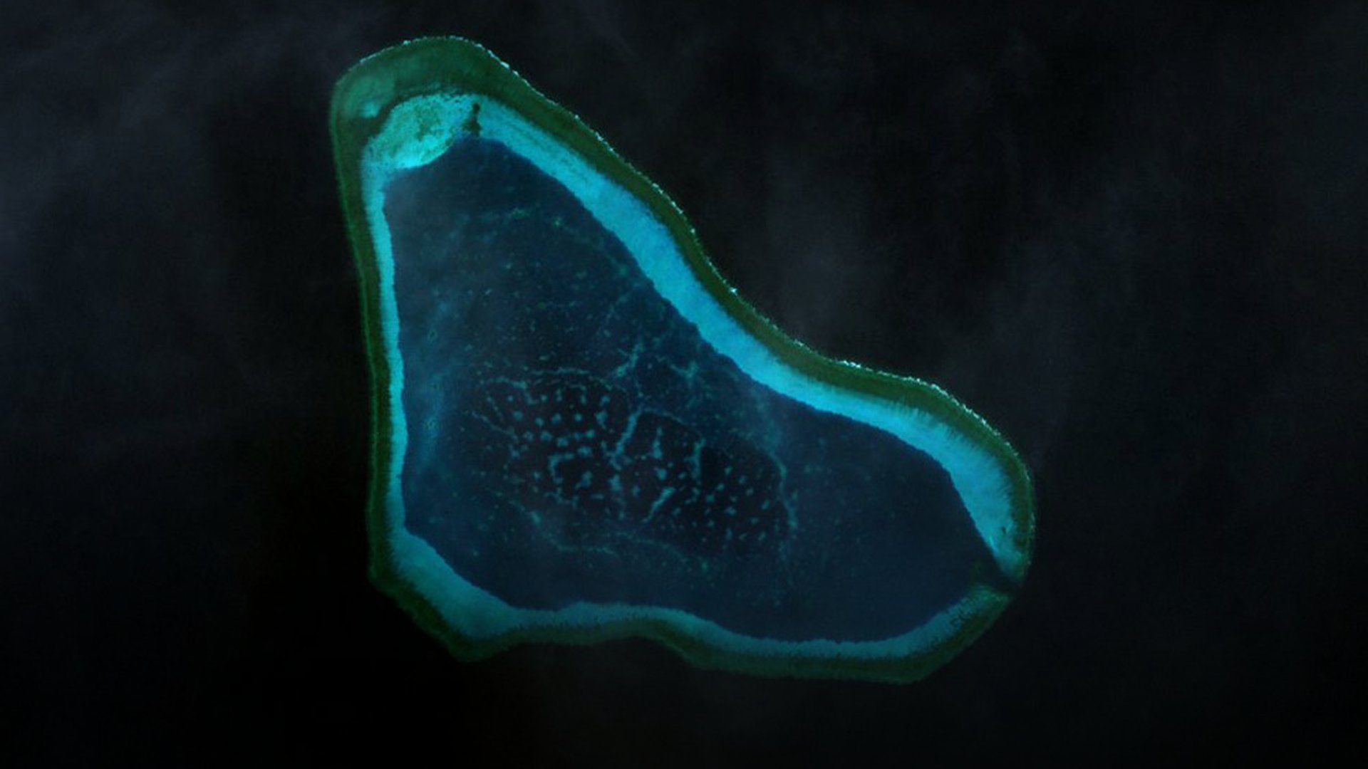 China-Philippines Standoff at Scarborough Shoal Escalates